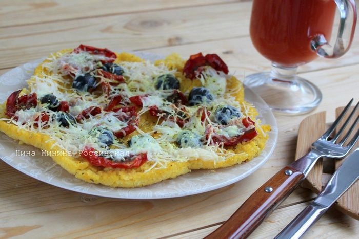 Полента с вялеными помидорами