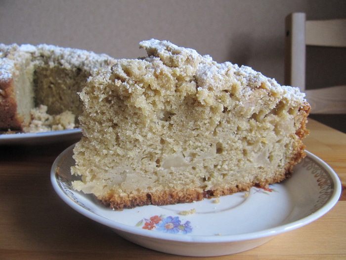 Яблочный пирог с посыпкой