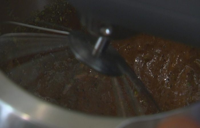 Шоколадные сэндвичи с фисташковым мороженым