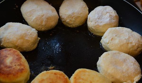 Сырники, запеченные в сметане