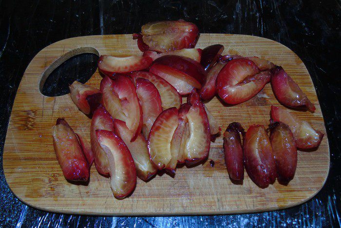 Тарт со сливой 