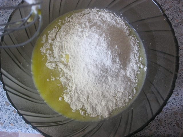 Кекс на молоке с овсяными хлопьями