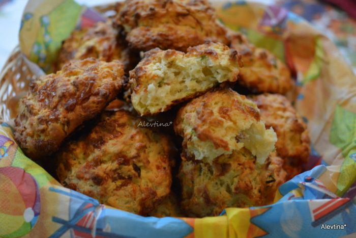 Булочки с цукини и сыром