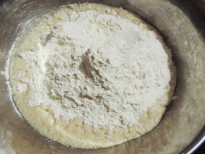 Пирог &amp;quot;Осиное гнездо&amp;quot; с орехами и изюмом