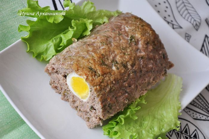 Мясной рулет с яйцом