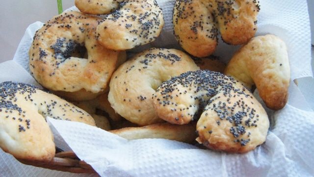 Творожно-маковые рогалики