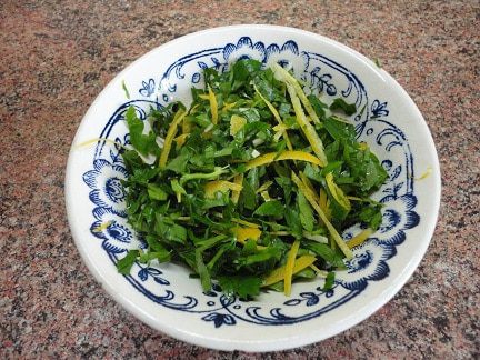 Томатный куриный суп с перловкой