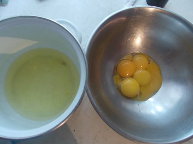 Рулет с клубничным муссом