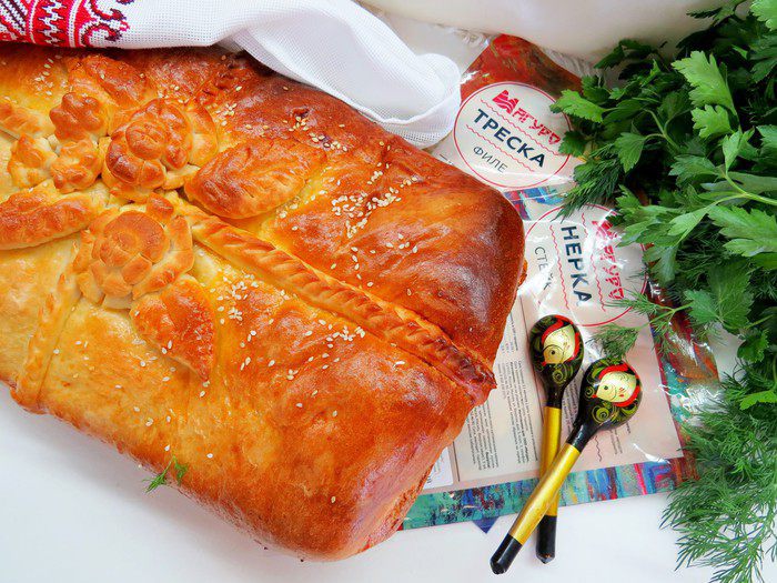 Рыбная кулебяка на четыре угла
