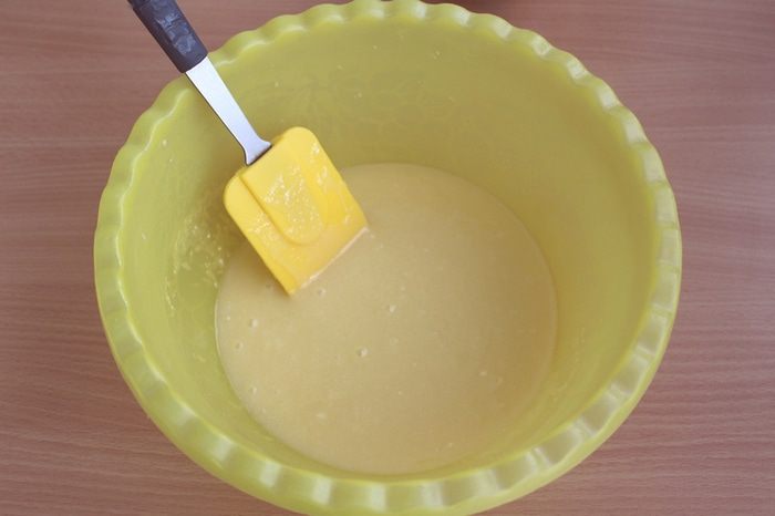 Пирог с белым шоколадом и брусникой