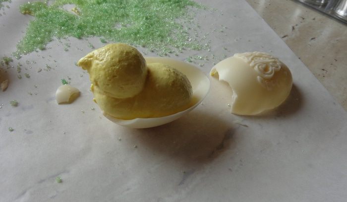 Пасхальные яйца с сюрпризами (сладкие)