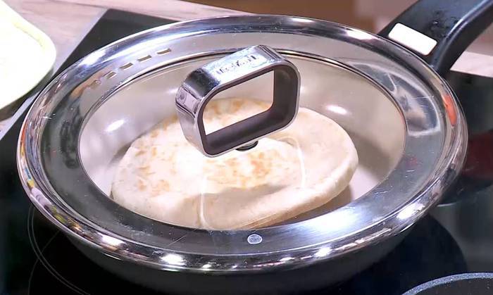 Бургеры с ягнятиной, фетой и оливками 