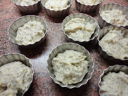 Творожные кексы с маком