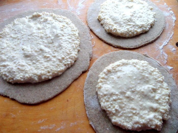 Деревенская галета с пшеном и творогом