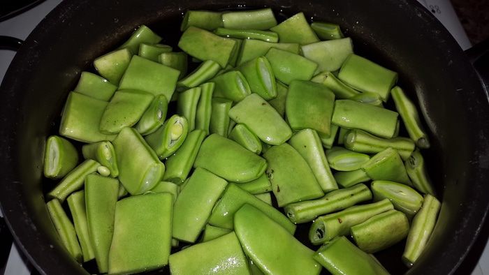 Запеканка из стручковой фасоли с грибами