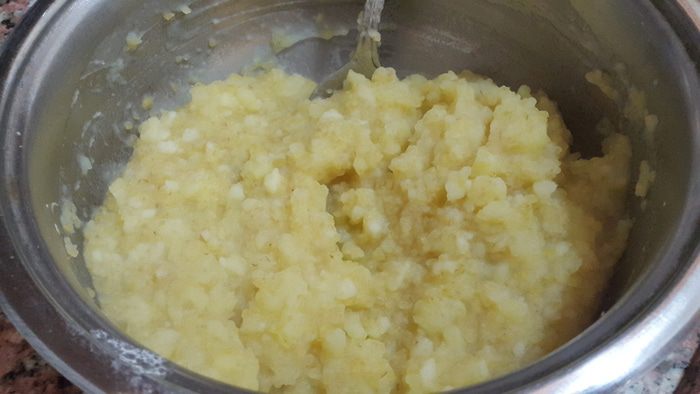 Картофельные биточки с булгуром, грибами и вялеными томатами