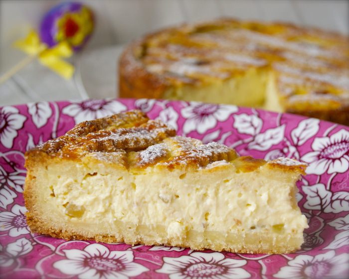 Итальянский пасхальный пирог с миндалем и заварным кремом (Pastiera)