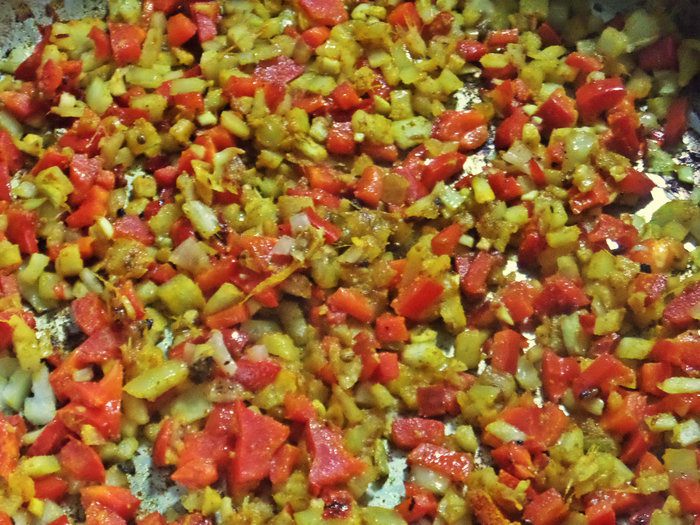 Карри с курицей и фасолью