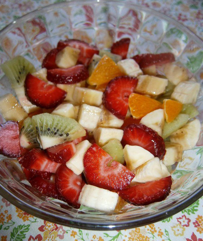 Фруктовый салат с апельсиновым соусом