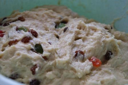 Традиционный кулич на сметане