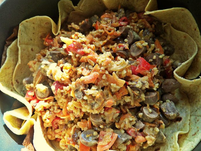 Булгур с сердечками в съедобной тарелке