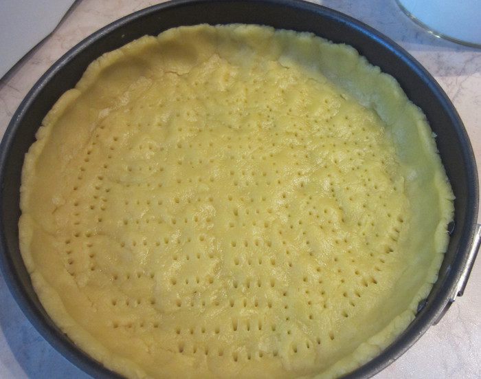 Летний яблочно-персиковый пирог
