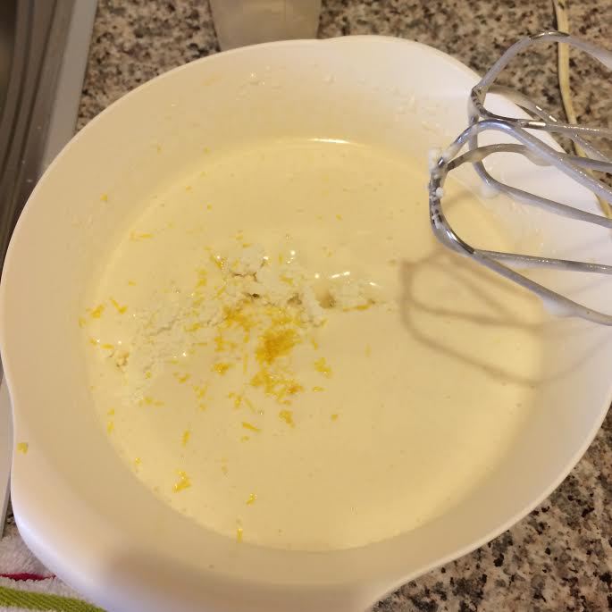 Творожный пирог с нектаринами
