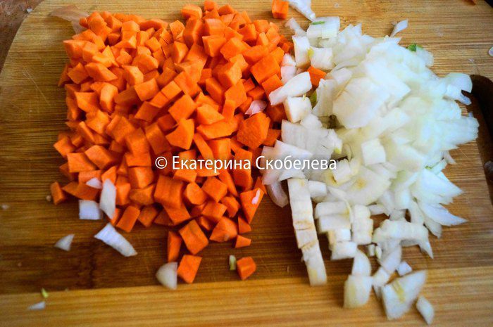 Пирог из заварного теста с ароматнейшей мясной начинкой