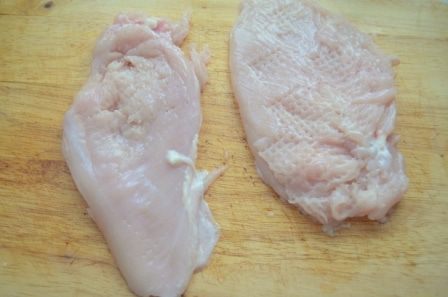 Куриное филе, запеченное с двумя сырами в томатном соусе