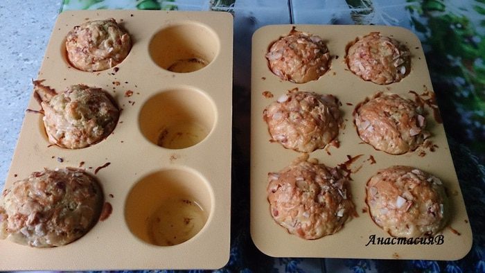 Маффины с сыром и орехами макадамии