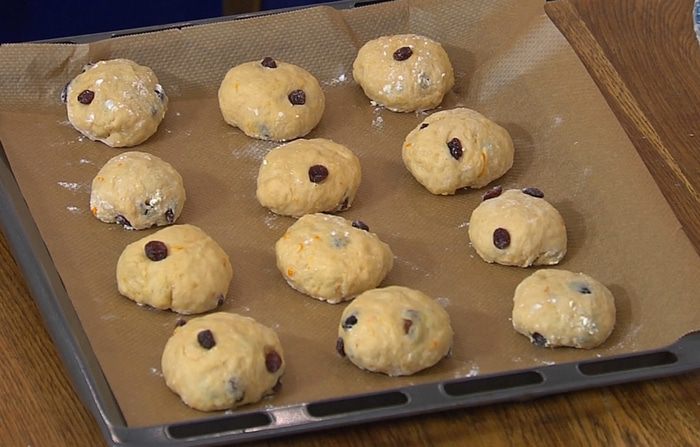 Пасхальные булочки с творогом
