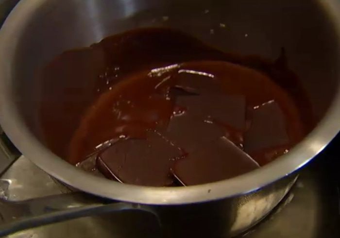 Шоколадно-миндальный пирог на маскарпоне