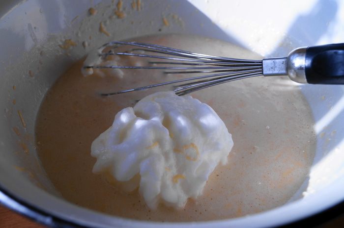 Дрожжевые блинчики с сыром