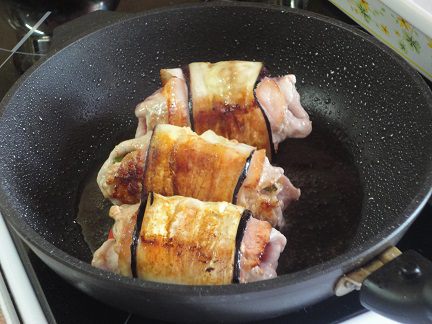 Мясные рулетики по-итальянски