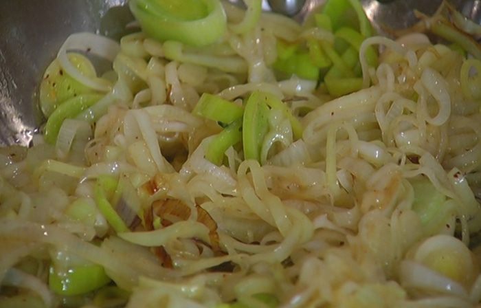 Суп из нута с беконом и розмарином 