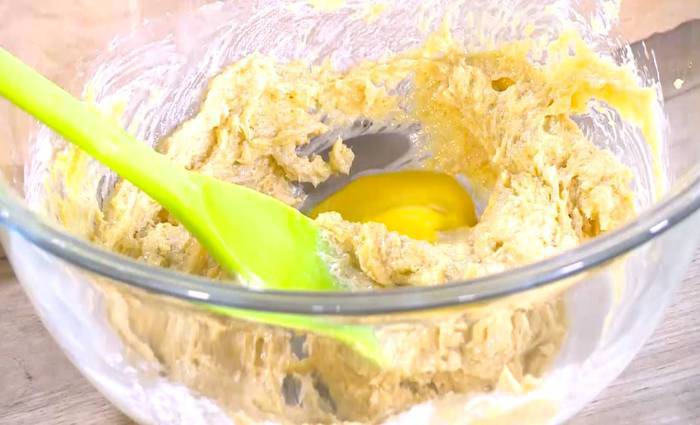 Миндально-творожный пирог с абрикосами 