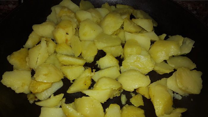 Картофель со шпинатом