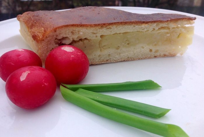 Дрожжевой пирог с картошкой