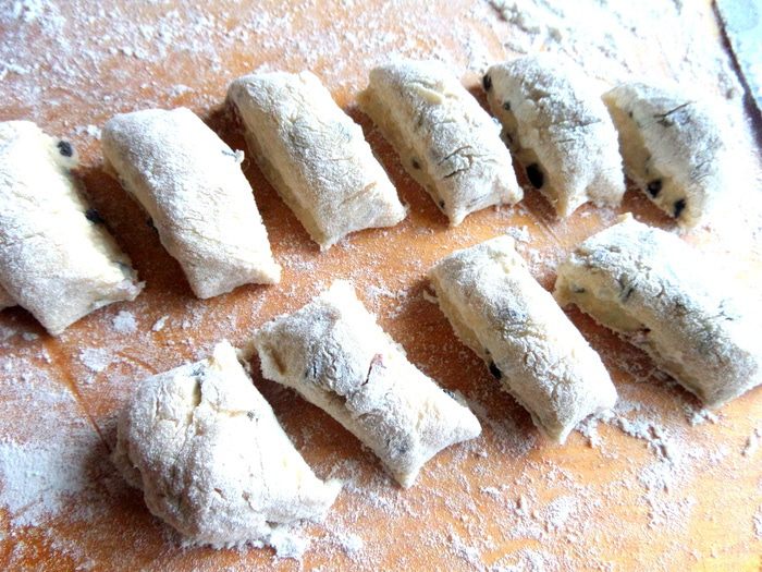 Пирожки на сырном тесте