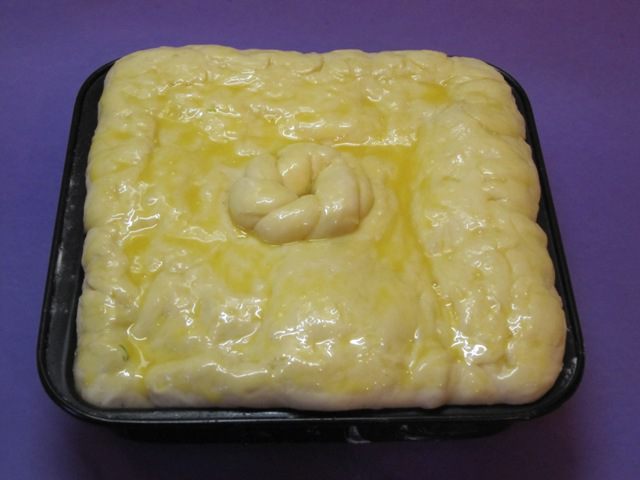 Пирог с яйцом, зеленым луком и рисом