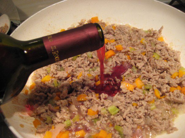 Стручковая фасоль с мясным рагу