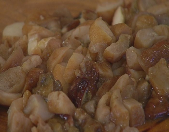 Грибной суп с луком-пореем