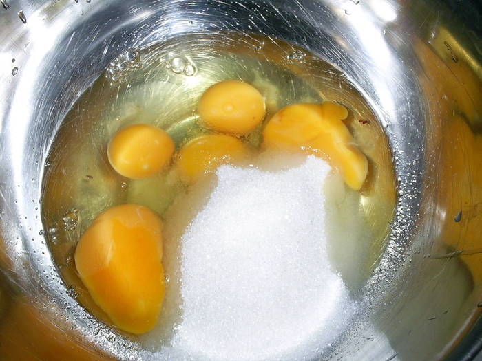 Изумительный шоколадный бисквит