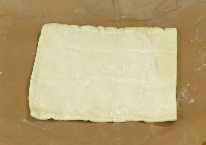 Рулетики со свининой и яблоками 