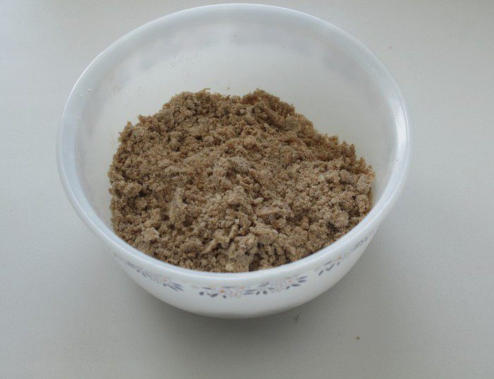 Кекс с яблоками и грецкими орехами