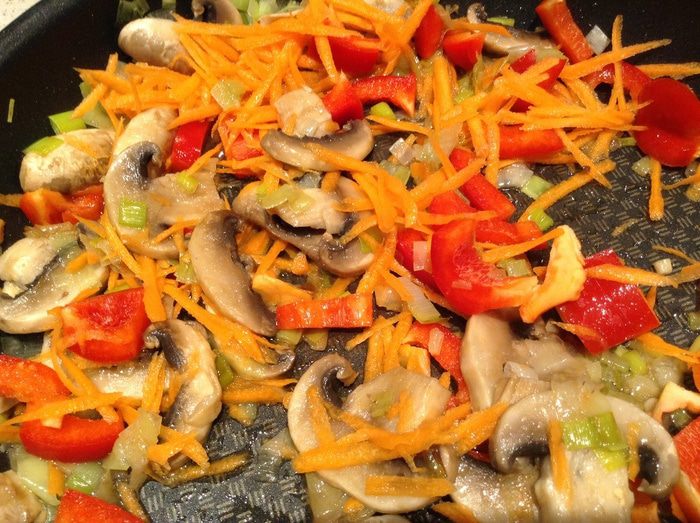 Теплый салат с нутом