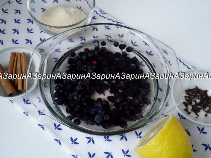 Гречишно-кунжутный пирог и глег из ирги