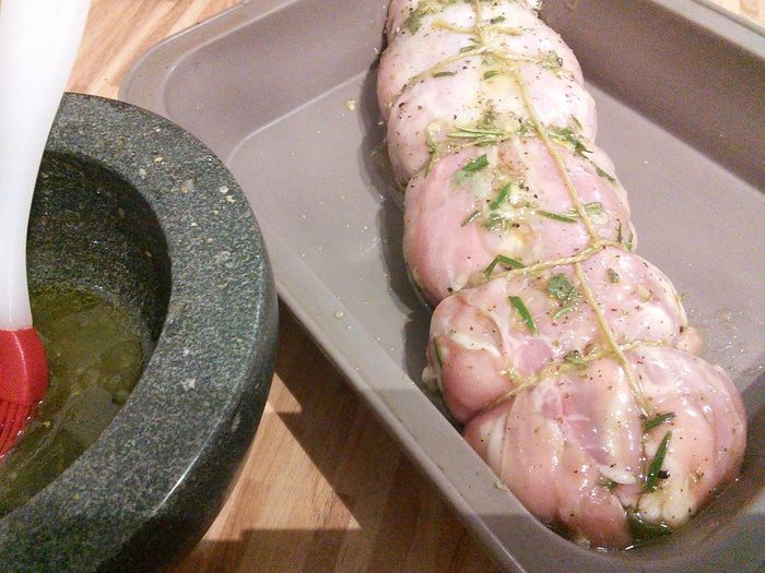 Седло кролика, фаршированное ароматным рисом