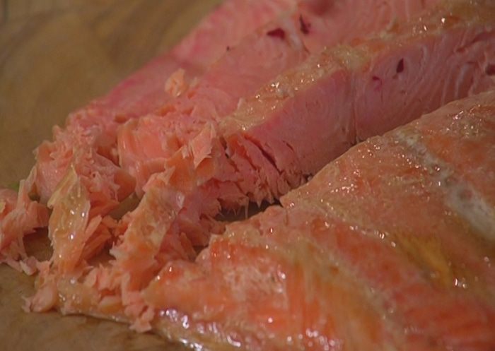 Салат из рыбы, картофеля и свеклы 