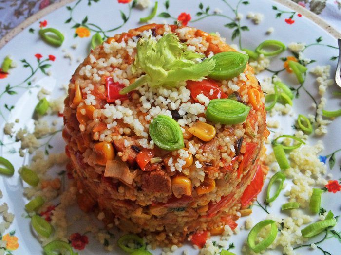 Кускус с овощами и ветчиной